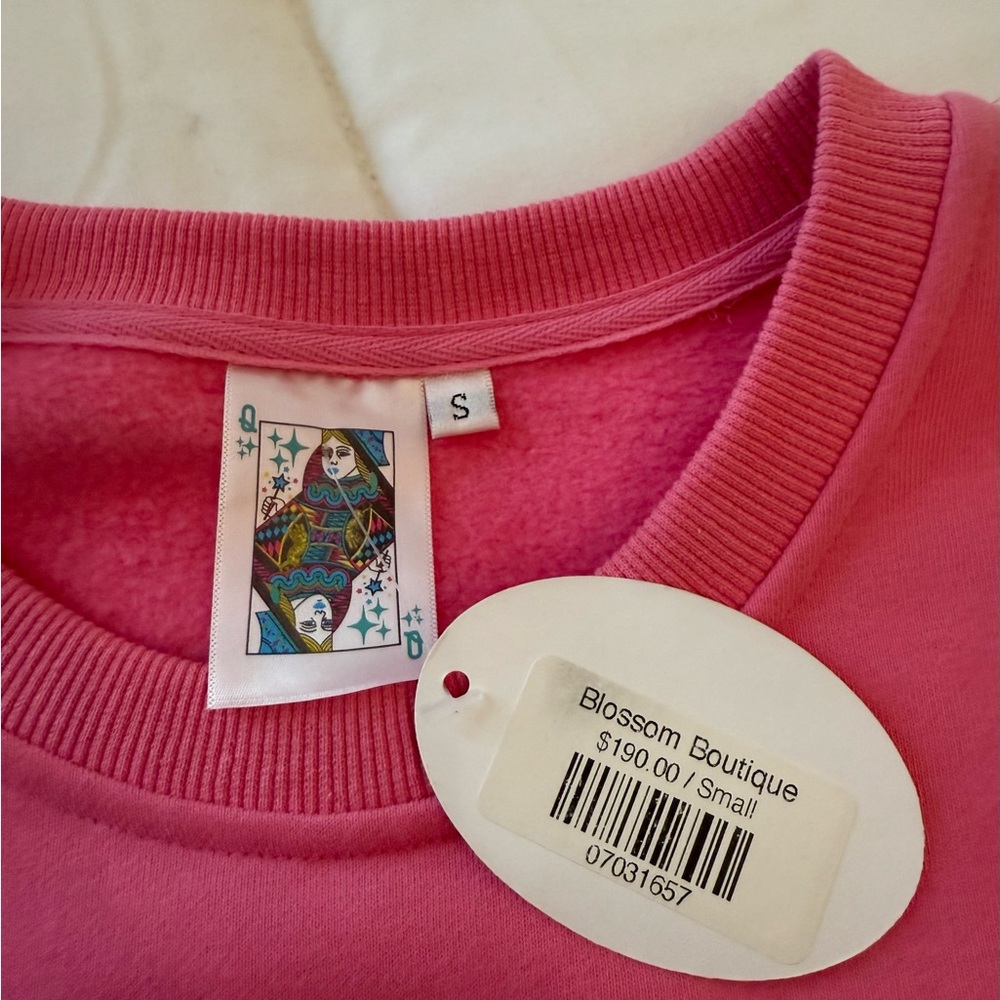 Queen of Sparkles Mexican Food Sweatshirt ✨ Size Small ✨ Tags still attached - Picture 2 of 3